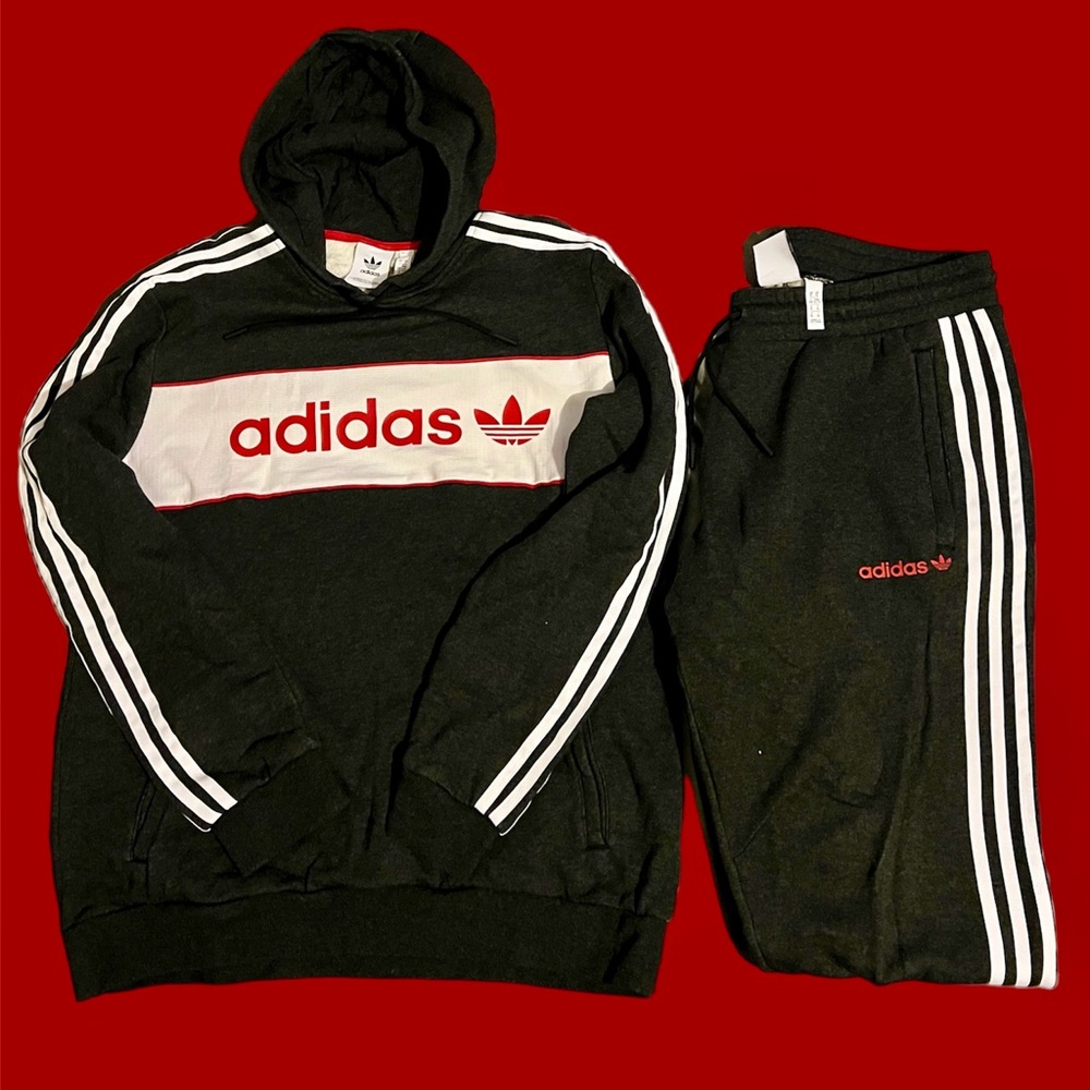 Adidas tracksuit set